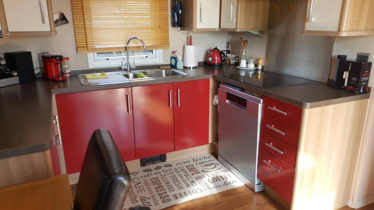 La Baie Des Lacs Apartment Froid-Chapelle Екстериор снимка